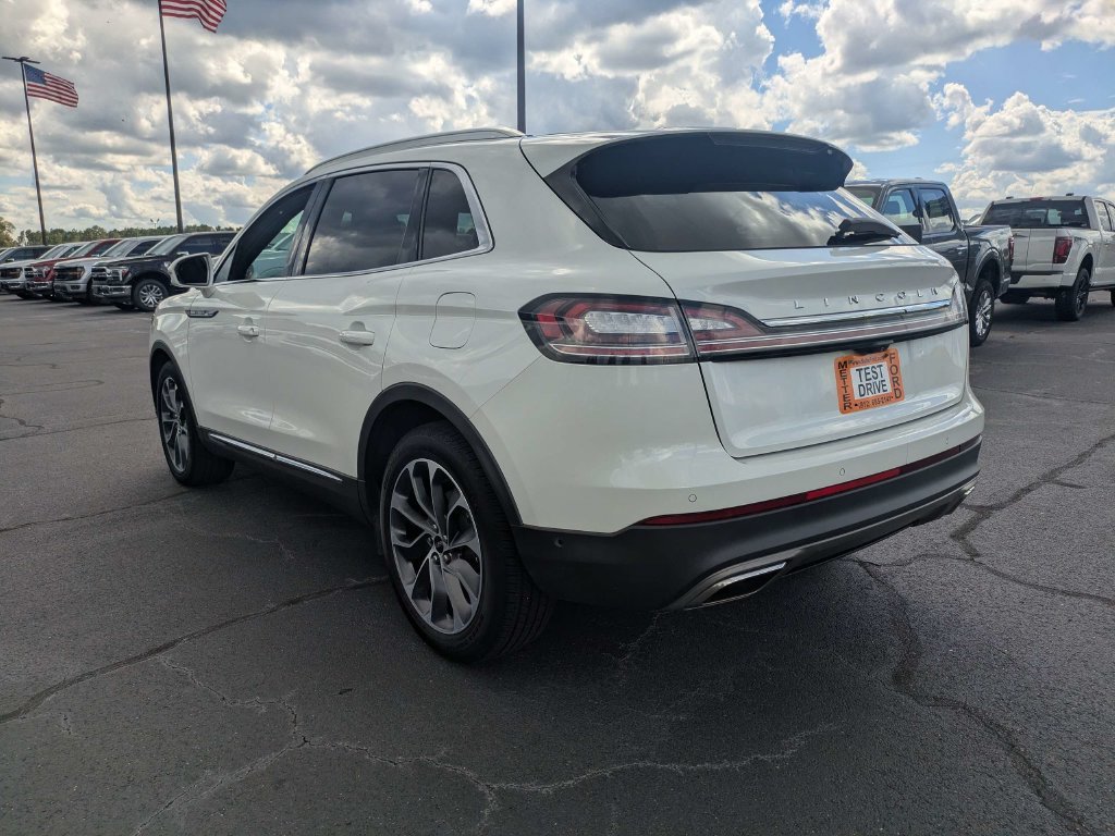 Used 2022 Lincoln Nautilus Reserve w/ Equipment Group 201A FWD image 6