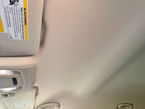 Used 2022 Buick Envision Essence w/ Technology Package I image 20