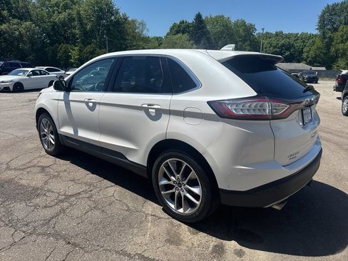Used 2016 Ford Edge Titanium w/ Equipment Group 302A AWD/4WD image 7