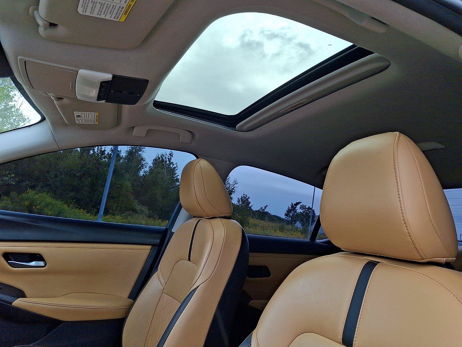 Used 2024 Nissan Sentra SV w/ SV Premium Package FWD image 15