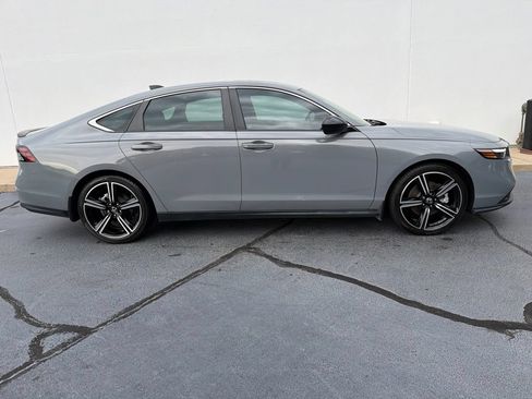 Used 2024 Honda Accord Sport image 10