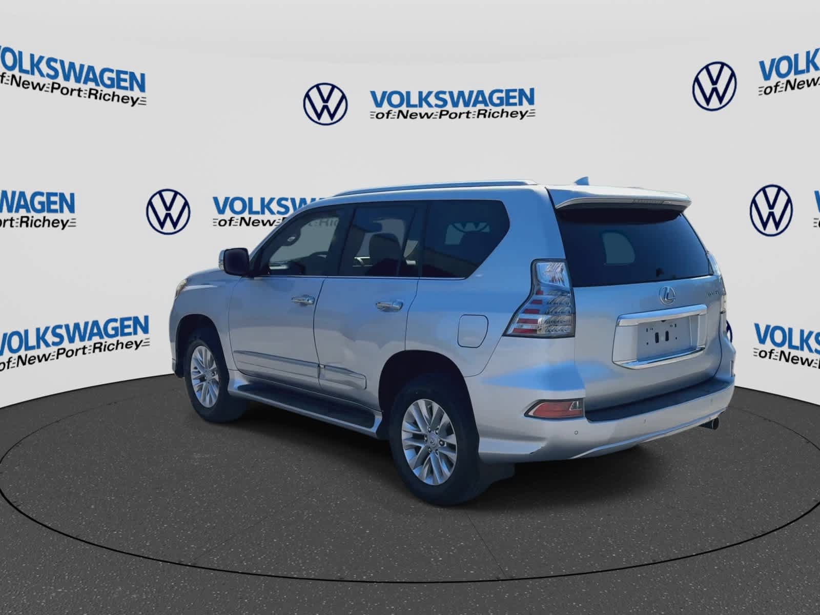 Used 2016 Lexus GX 460 w/ Premium Package AWD/4WD image 6