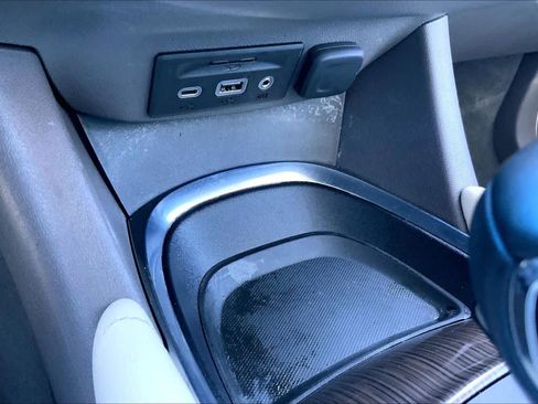 Used 2023 Chevrolet Malibu LT image 34