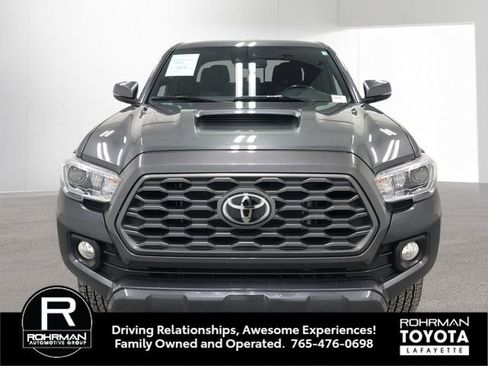 Used 2022 Toyota Tacoma TRD Sport image 10