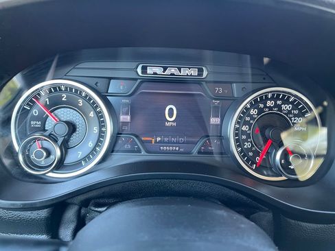 Used 2019 RAM 1500 Laramie AWD/4WD image 40