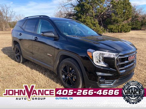 Used 2024 GMC Terrain AT4 w/ Tech Package image 9