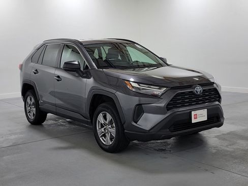 Certified 2023 Toyota RAV4 LE AWD/4WD image 2
