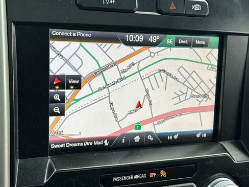 Used 2015 Ford F150 Lariat w/ Equipment Group 502A Luxury image 20