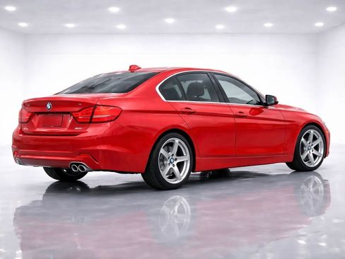 Used 2013 BMW ActiveHybrid 3 w/ Technology Pkg RWD image 5