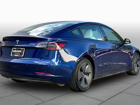 Used 2021 Tesla Model 3 Standard Range Plus RWD image 11