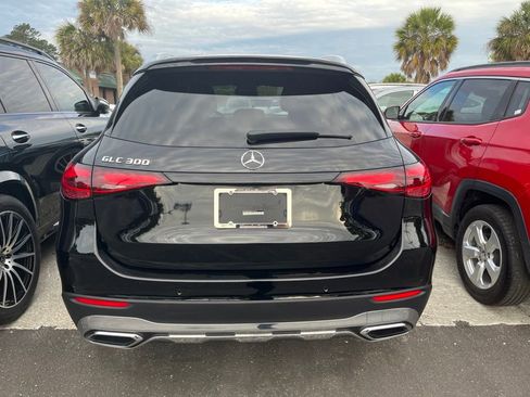 Certified 2025 Mercedes-Benz GLC 300 image 6