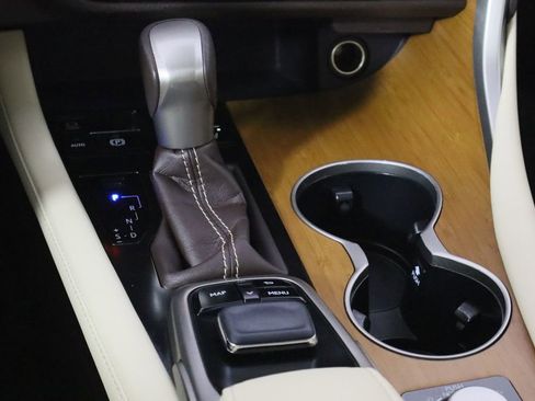 Used 2017 Lexus RX 350 FWD w/ Premium Package image 30