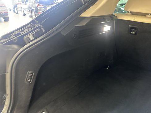 Used 2020 Maserati Levante S image 97