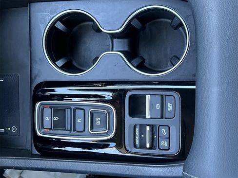 Used 2023 Honda Pilot Touring image 17