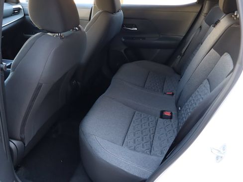 Used 2025 Nissan Kicks SV w/ Illumination Package FWD image 5