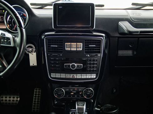 Used 2015 Mercedes-Benz G 63 AMG 4MATIC image 33