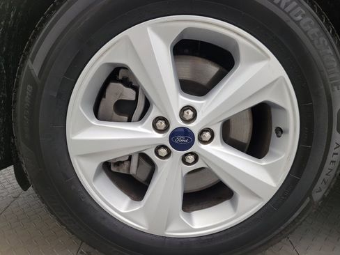 Used 2021 Ford Edge SE w/ Cargo Accessory Package FWD image 31