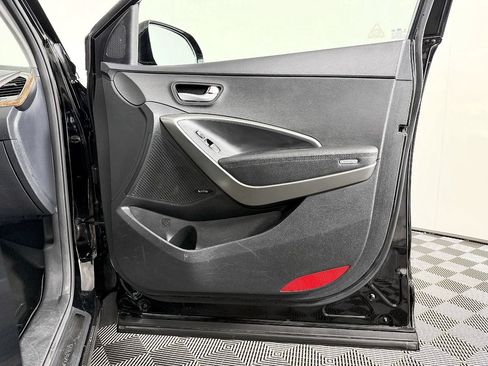 Used 2017 Hyundai Santa Fe Limited AWD/4WD image 48