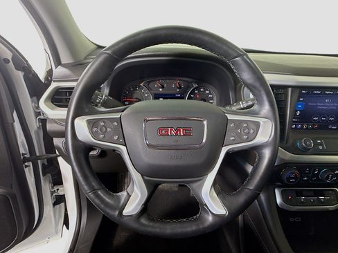 Used 2023 GMC Acadia SLT w/ Preferred Package FWD image 13