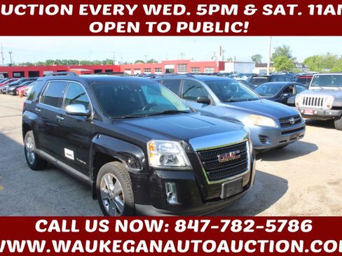Used 2015 GMC Terrain SLE w/ Chrome Edition image 2