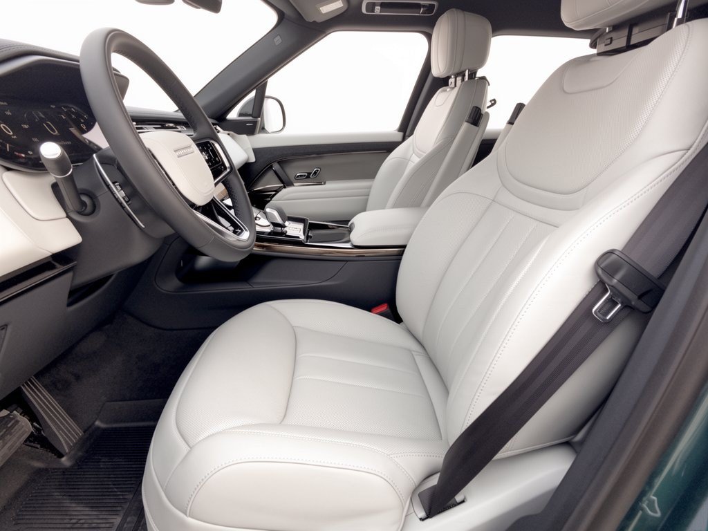 New 2027 Land Rover Range Rover Sport SE AWD/4WD image 5