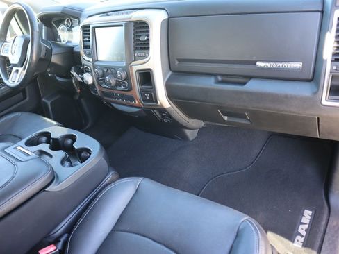 Used 2017 RAM 1500 Laramie image 25