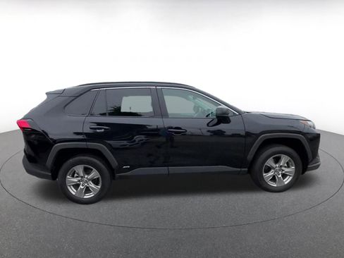 Used 2024 Toyota RAV4 LE AWD/4WD image 16