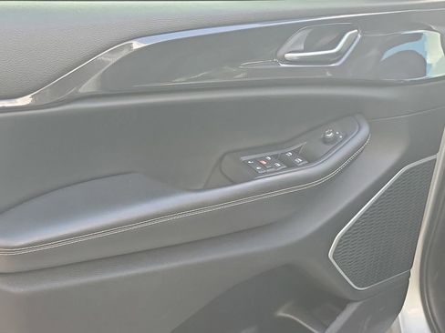 Used 2021 Jeep Grand Cherokee L Laredo w/ Luxury Tech Group I image 25