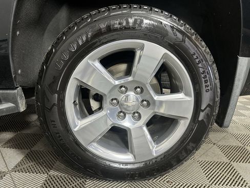 Used 2019 Chevrolet Tahoe LT w/ Luxury Package AWD/4WD image 37