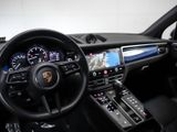 Certified 2024 Porsche Macan image 4