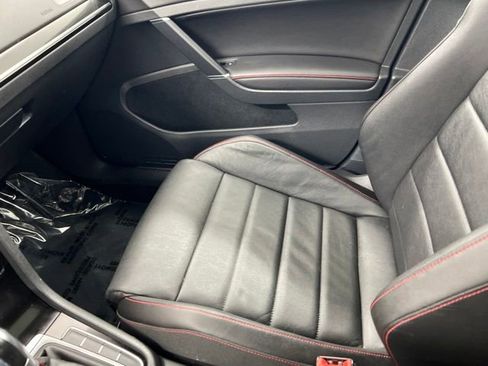Used 2017 Volkswagen GTI Autobahn FWD image 19