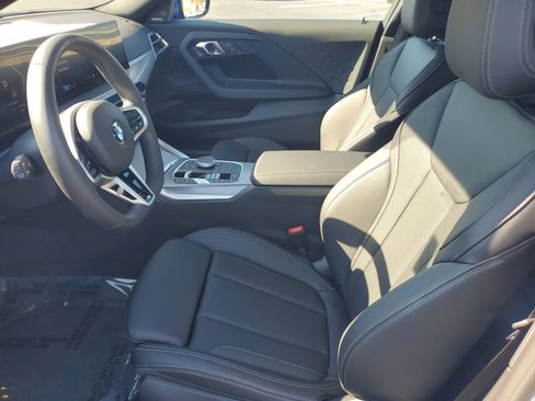 Used 2025 BMW 230i Coupe w/ M Sport Package image 17