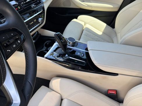 Certified 2023 BMW 530i w/ Convenience Package RWD image 21
