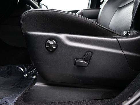 Used 2025 Dodge Durango GT AWD/4WD image 17