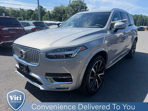 Used 2023 Volvo XC90 B6 Plus w/ Protection Package AWD/4WD image 4