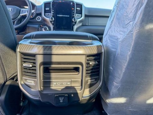 New 2026 RAM 1500 4x4 Crew Cab image 26