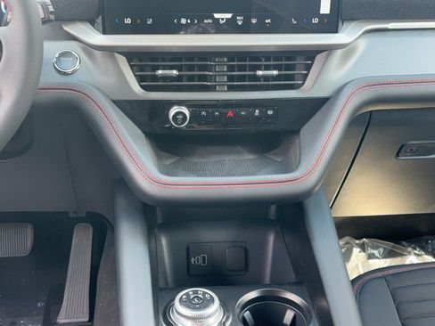 New 2026 Ford Explorer ST-Line w/ ST-Line Street Pack RWD image 9