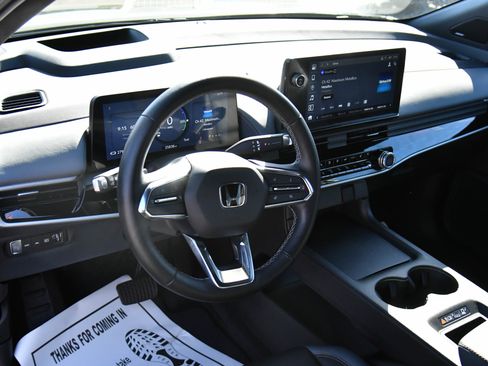 Used 2024 Honda Prologue Elite image 16