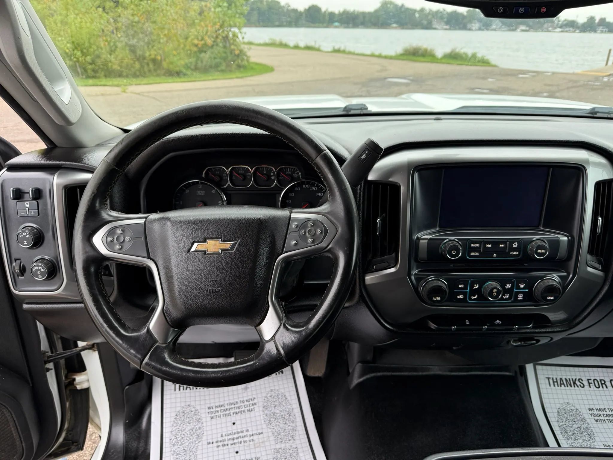 Used 2015 Chevrolet Silverado 2500 LT AWD/4WD image 13