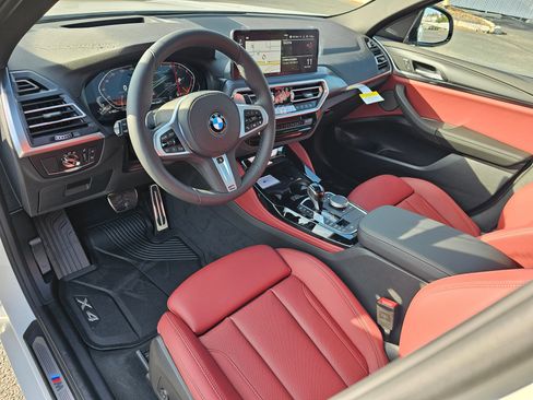New 2025 BMW X4 xDrive30i w/ Premium Package image 2