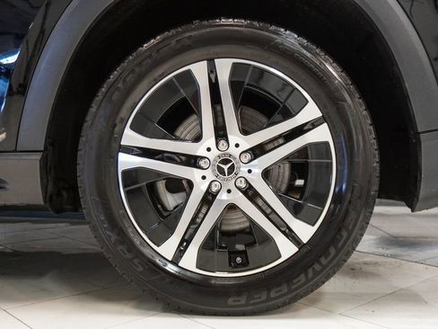 Used 2022 Mercedes-Benz GLS 450 4MATIC w/ Warmth & Comfort Package image 38