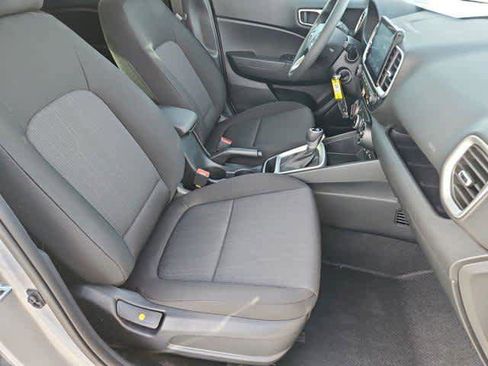 New 2026 Hyundai Venue SE image 20
