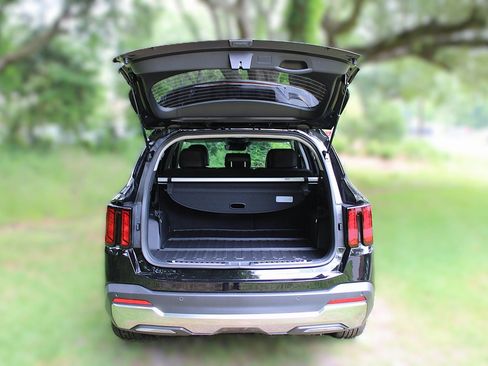 New 2026 Kia Sorento S image 9