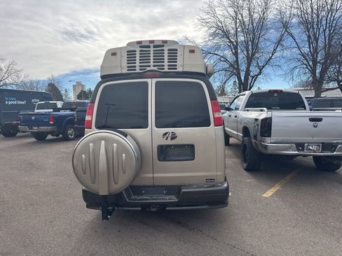 Used 2007 Chevrolet Express 3500 Extended w/ Power and Light Package image 7