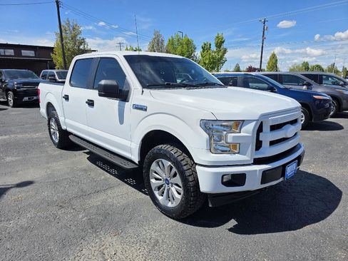 Used 2017 Ford F150 XL w/ Equipment Group 101A Mid AWD/4WD image 3