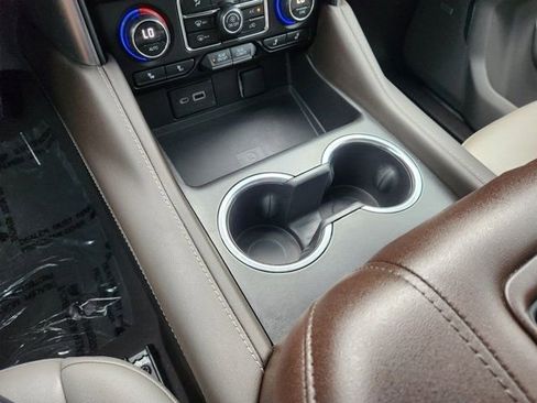 Used 2023 Chevrolet Tahoe Z71 w/ Z71 Off-Road Package image 22