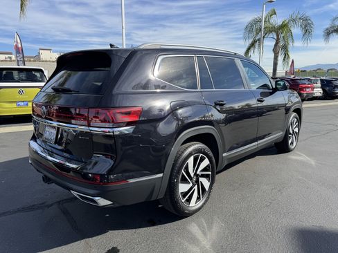 Used 2025 Volkswagen Atlas SEL image 10