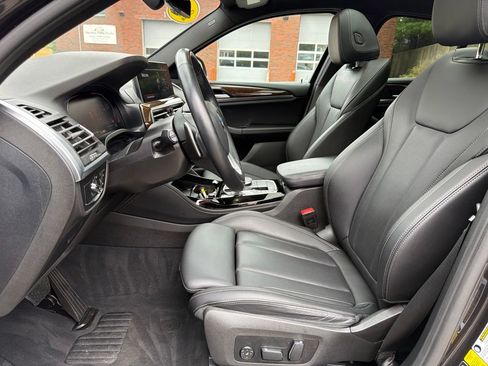 Used 2024 BMW X4 xDrive30i AWD/4WD image 16