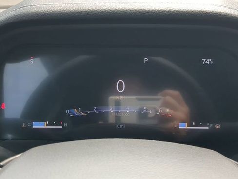 Used 2023 Jeep Grand Cherokee Limited w/ Black Appearance Package image 25