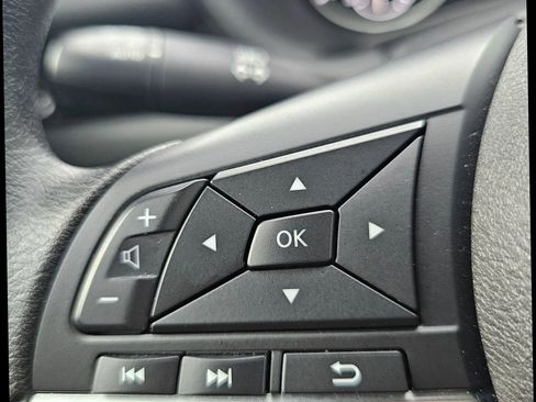 Used 2024 Nissan Sentra SV image 15